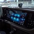 Представлен уникальный КамАЗ с огромным тачскрином и автопилотом