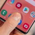 Очередной провал. Сканер отпечатков пальцев Samsung Galaxy S10 работает лучше без заводской защиты экрана