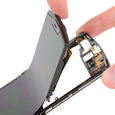 1 из 10. Новый Motorola Razr 2019 провалил тест на ремонтопригодность