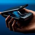 Возрождение легенды состоялось. Уникальную раскладушку Motorola Razr с гибким экраном уже можно заказать