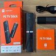 Весь комплект Xiaomi Mi TV Stick наконец показали вживую