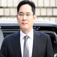 Фактического лидера Samsung выпускают из тюрьмы по УДО, чтобы вернуть компании лидерство