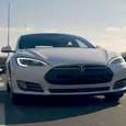 Женщина родила в Tesla, пока машина ехала на автопилоте