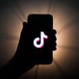 12-летняя девочка судится с TikTok
