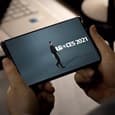 На CES 2021 показали уникальный смартфон LG Rollable с раздвижным экраном