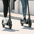Представлен электросамокат Segway-Ninebot с запасом хода 40 км, скоростью до 30 км/ч и круиз-контролем