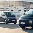 Футуристичный полноприводный минивэн Hyundai Staria приехал в Россию: цены и комплектации