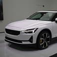 Троллинг Tesla удался: Илон Маск отреагировал на агрессивную рекламу Polestar 2, об автомобиле активно заговорили