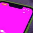 Большое количество владельцев iPhone 13 жалуются на розовый экран, подтормаживания и перезагрузки