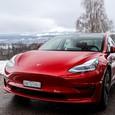 Владельцы Tesla Model 3 и Model Y массово замерзают: Илон Маск дал официальный комментарий
