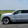 Ford F-150 Lightning проверили на реальный запас хода при буксировке семиметрового дома на колёсах
