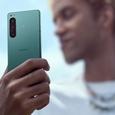 Представлен компактный смартфон Sony Xperia 5 IV: в комплекте не будет не только зарядного устройства, но и кабеля