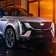 Представлен огромный Cadillac Escalade IQ: 5,7 метра длины, 760 л.с., 55-дюймовый экран перед водителем и «режим краба»