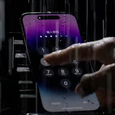 iPhone 14 Pro проиграл OnePlus Ace 2 Pro — благодаря уникальному экрану новинка OnePlus отлично работает под дождём