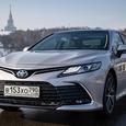 В Россию приехала партия новых Toyota Camry: они мощнее и дешевле машин российской сборки
