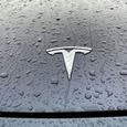 Самый продаваемый электромобиль в мире получит новую версию. Tesla Model Y поменяется внутри и снаружи