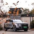 Первые внедорожники Polestones с дизайном Pininfarina, запасом хода 1338 км, а также с кроватью, беседкой и кухней в комплекте начали доставлять клиентам