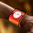 Motorola представила концепт смартфона, который можно носить на руке