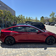 Это новая «злая» Tesla Model 3 Performance/Ludicrous. Живые фото и характеристики