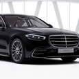 Спрос на Mercedes-Benz S-класса и EQS резко упал. Компания сокращает штат и впервые в истории переводит производство на одну смену