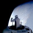 Илон Маск и SpaceX умолчали о «большой проблеме»: компания на целый час потеряла управление кораблём перед первым выходом астронавтов SpaceX в открытый космос