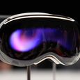 В России открыли предзаказы на Apple Vision Pro, цены достигали 800 000 рублей. «Авито» заблокировал их