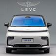 Роскошно, мощно и динамично. Представлен LEVC L380 — наземный «Аэробус» от Geely