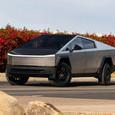 Tesla Cybertruck начали продавать в России: цена по пути из США выросла в 3,5 раза