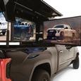 Представлена неубиваемая Toyota Tundra с пятью 55-дюймовыми уличными экранами