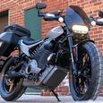 Корни Harley-Davidson, отсутствие сцепления, управление только правой рукой и правой ногой. Представлены мотоциклы для правоохранительных органов от LiveWire