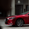 Дилеры пытаются избавиться от Mazda 6: на них действуют скидки до 1 млн рублей
