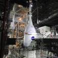 Подготовка миссии Artemis 2 к Луне приостановлена из-за дефекта люка корабля Orion. NASA подчёркивает, что задержка коснётся только тренировок, а не даты старта