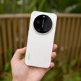 Как выглядит Xiaomi 17 Ultra вживую, и как он снимает на самом деле, рассказал и показал Digital Chat Station