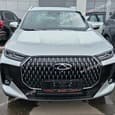 В Россию приехали новые Chery Tiggo 7L, да ещё и с физическими кнопками вместо сенсорных. Их будут продавать официально