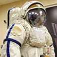 Модернизированный, компьютеризированный, синтетический. Роскосмос показал новый скафандр «Орлан-МКС» №6, его называют космическим кораблем в миниатюре