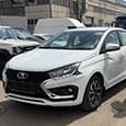 Аккуратная проводка, надписи Renault на кузове, японская подушка безопасности. Lada Iskra разобрали