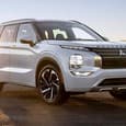 Mitsubishi не уходила из России: гарантия на машины и сервис действуют, компания «внимательно следит за ситуацией»
