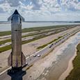 Ключ на старт. Последний Starship в этом поколении доставлен на стартовую площадку, опубликованы эффектные фото