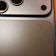 Стало известно, как в магазинах Apple борются с царапинами на iPhone 17