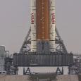 NASA проверяет топливную систему ракеты SLS после утечки водорода перед ключевой репетицией старта миссии Artemis II