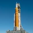 NASA готовится откатить ракету миссии Artemis II: техническая неисправность угрожает запуску в марте