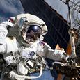 «Это не экстренная эвакуация». NASA заявляет, что проблемы со здоровьем астронавта — это не травма и не результат подготовки к выходу в открытый космос