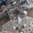 Отсюда ракеты Starship должны запускать на Луну и Марс: появились качественные фото нового стартового стола и башни Mechazilla на космодроме Starbase