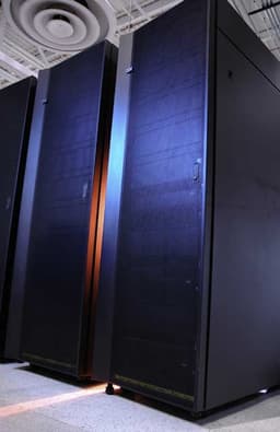 IBM выпускает самый быстрый в мире микропроцессор и первый компьютер на его базе