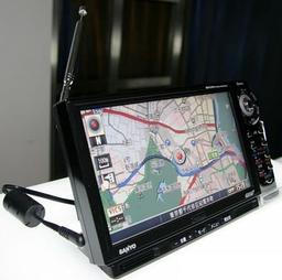 Многофункциональный ... GPS-приемник производства Sanyo