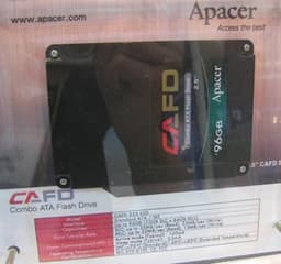 Apacer показывает свои гибридные твердотельные накопители CAFD