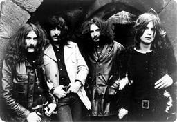 В России вышли 2 DVD-диска группы Black Sabbath