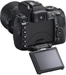 Nikon оcнащает DSLR-камеру поворотным экраном