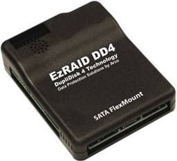 Контроллер EzRAID DD4 FlexMount SATA RAID 1 рассчитан на установку в любом свободном месте корпуса