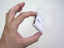 Elecom U2H-MN4B - самый миниатюрный USB-хаб?